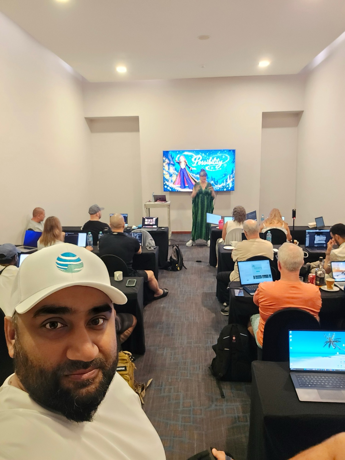 Fer Patel in the room during the VIP Day with Molly Mahoney at AI Unleashed Intensive